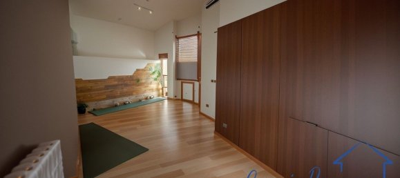 Propriété commerciale à Rimini, Italy 79m² No. 293270 6