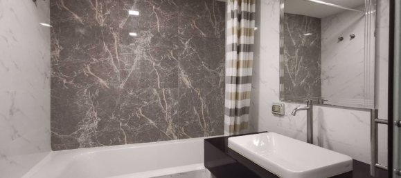 2 bedrooms Condo in Khlong Toei, Thailand No. 9344 4