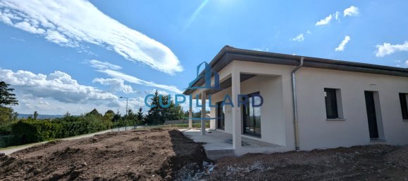 3 Schlafzimmer Haus in Villemontais, France, Nr. 196184 2