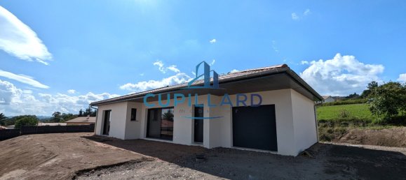 3 Schlafzimmer Haus in Villemontais, France, Nr. 196184 4