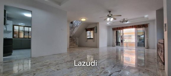 4 bedrooms Cafe / restaurant in Pattaya, Thailand No. 14705 6