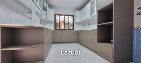 4 bedrooms Cafe / restaurant in Pattaya, Thailand No. 14705 7