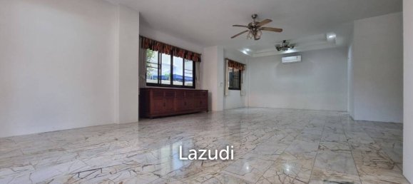 4 bedrooms Cafe / restaurant in Pattaya, Thailand No. 14705 3