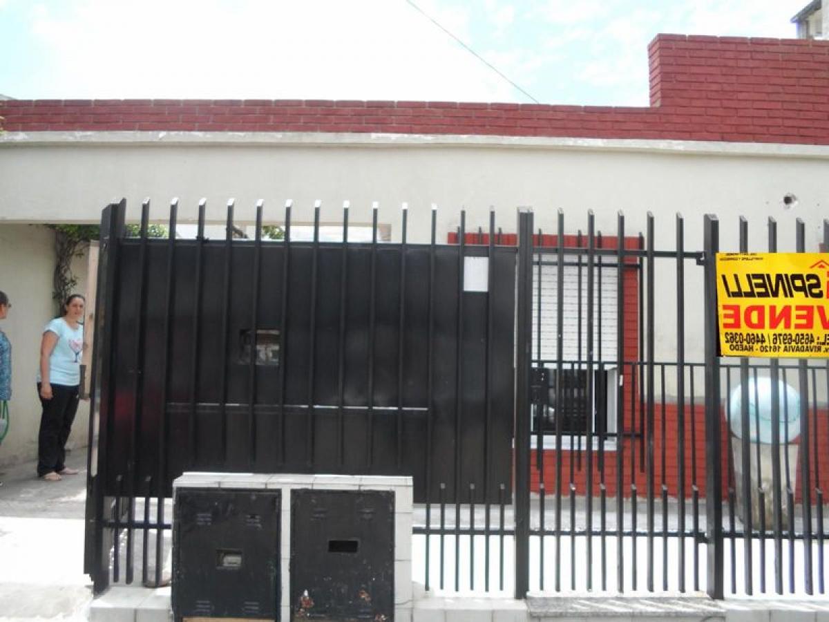 4 bedrooms House in Moron, Argentina No. 4230