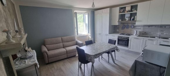 5 rooms Apartment in Camporgiano, Italy No. 148871 3