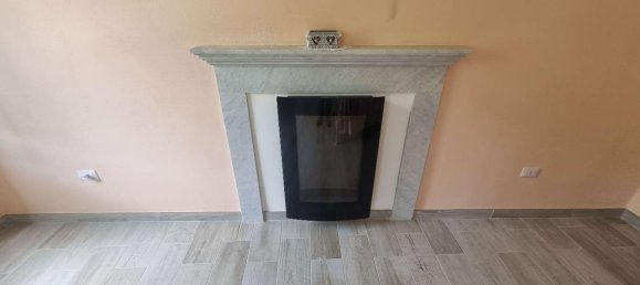 5 rooms Apartment in Camporgiano, Italy No. 148871 7