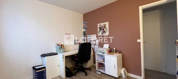 3 bedrooms Apartment in Mennecy, France No. 162025 6