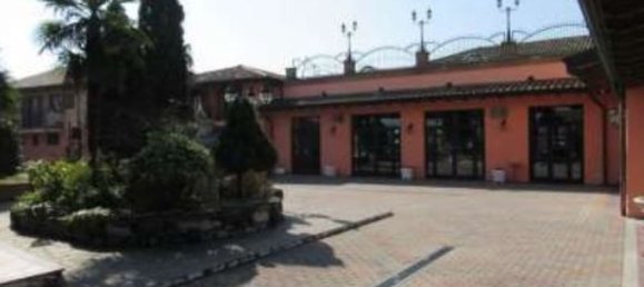 Propiedad comercial en Vidigulfo, Italy 2250 m² No. 11877 39