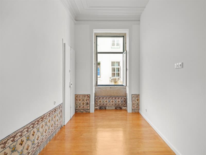 2 bedrooms Apartment in Lisbon, Portugal No. 63466