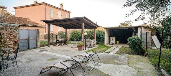 6 rooms House in Marsciano, Italy No. 126833 4