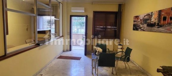 Квартира с 4 спальнями в Рим, Италия № 200728 11