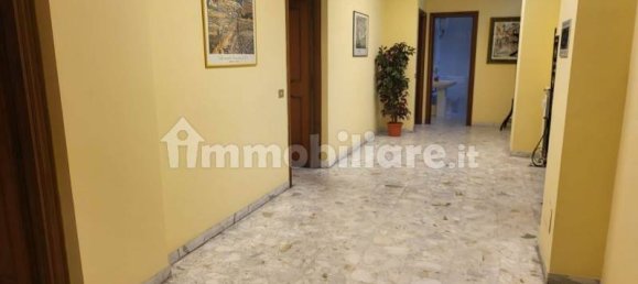 Квартира с 4 спальнями в Рим, Италия № 200728 18