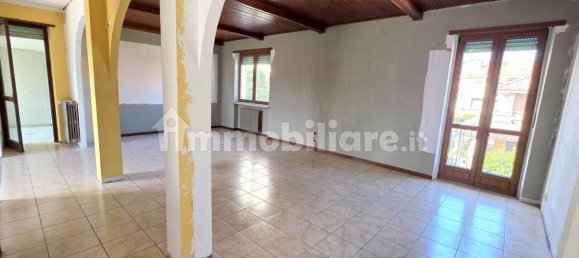 2 bedrooms Apartment in Moncalieri, Italy No. 307294 4