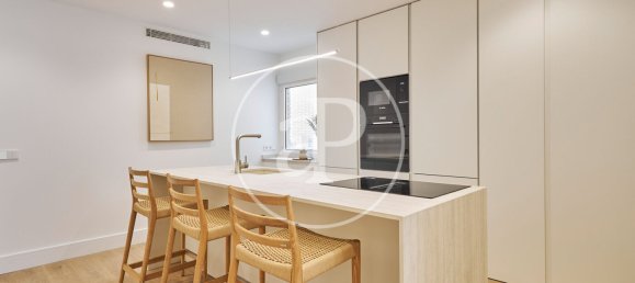 4 chambres Appartement à Madrid, Spain No. 124117 7