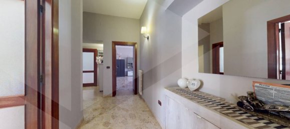 11 rooms Apartment in Arzano, Italy No. 18529 19