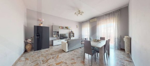 11 rooms Apartment in Arzano, Italy No. 18529 31