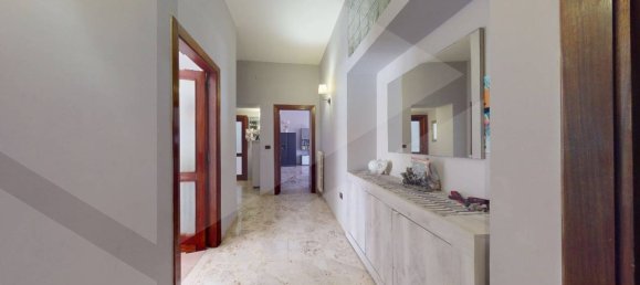 11 rooms Apartment in Arzano, Italy No. 18529 17