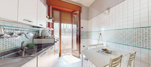 11 rooms Apartment in Arzano, Italy No. 18529 20