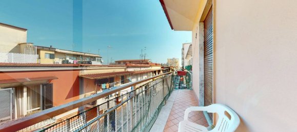 11 rooms Apartment in Arzano, Italy No. 18529 34