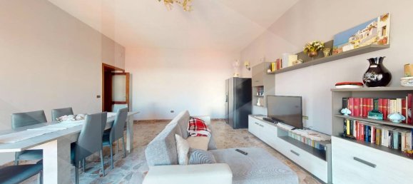 11 rooms Apartment in Arzano, Italy No. 18529 33