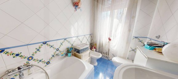 11 rooms Apartment in Arzano, Italy No. 18529 24