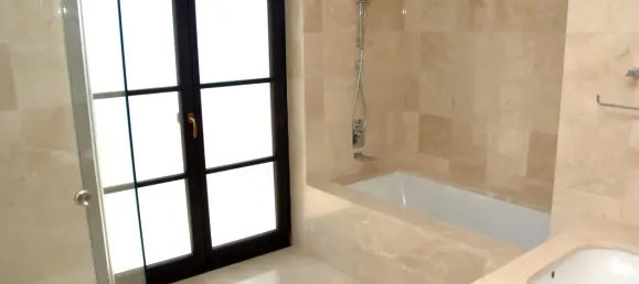 3 bedrooms Apartment in Germasogeia, Cyprus No. 641 7