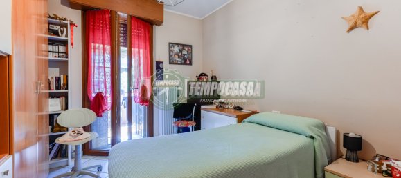 3 bedrooms Apartment in Settala, Italy No. 378247 3