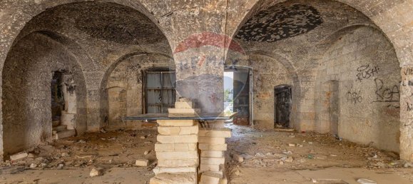 8 bedrooms House in Noicattaro, Italy No. 365272 7