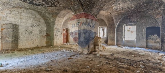 8 bedrooms House in Noicattaro, Italy No. 365272 4