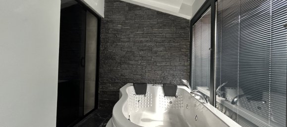 Villa 4+1 in Turkler, Turkey No. 17609 11