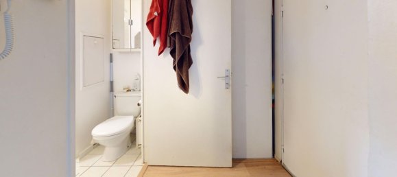 Studio in Pantin, France No. 165681 13