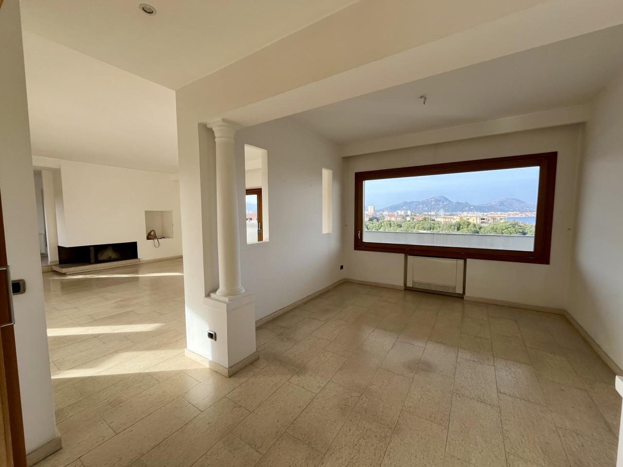 Ático de 5 dormitorios en Olbia, Italy No. 59835