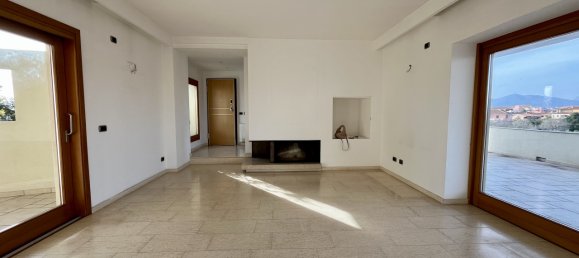 Ático de 5 dormitorios en Olbia, Italy No. 59835 20