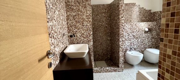 Ático de 5 dormitorios en Olbia, Italy No. 59835 49