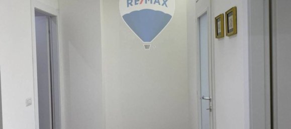 3 rooms Apartment in Milan, Italy No. 310615 6