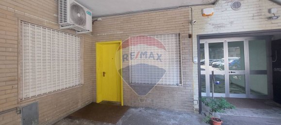 3 rooms Apartment in Milan, Italy No. 310615 17