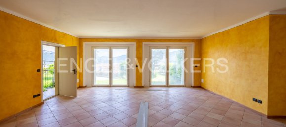 2 غرف نوم فيلا في Ghiffa, Italy رقم 109214 11