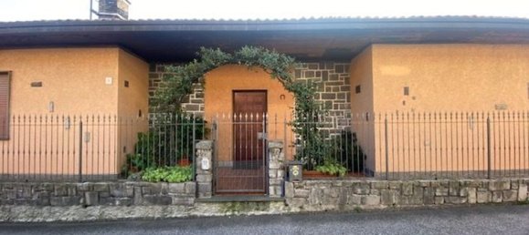 8-Zimmer Haus in San Fermo della Battaglia, Italy, Nr. 12174 5