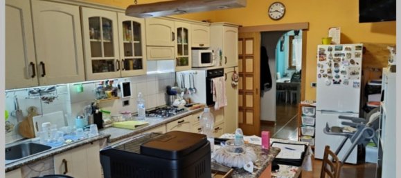 5 bedrooms Apartment in Maltignano, Italy No. 380264 16