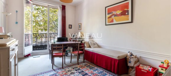 4 chambres Appartement à Paris, France No. 178678 4