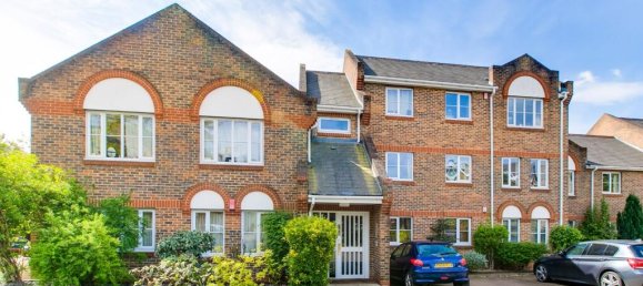 2 Schlafzimmer Wohnung in Richmond, United Kingdom, Nr. 8982 2