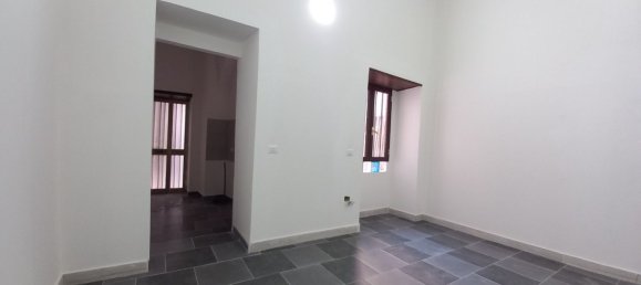 3 rooms Apartment in Mondragone, Italy No. 146654 4