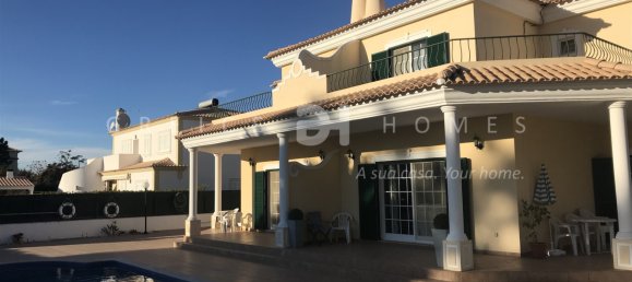 6 bedrooms Villa in Quarteira, Portugal No. 15981 9