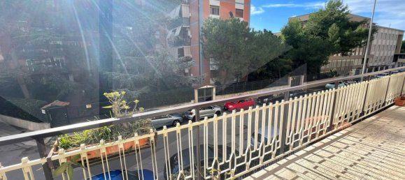 3 bedrooms Apartment in Bari, Italy No. 33829 30