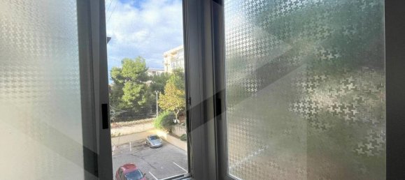 3 bedrooms Apartment in Bari, Italy No. 33829 13