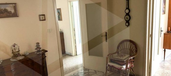 3 bedrooms Apartment in Bari, Italy No. 33829 39