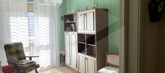 3 bedrooms Apartment in Bari, Italy No. 33829 20