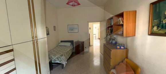 3 bedrooms Apartment in Bari, Italy No. 33829 22
