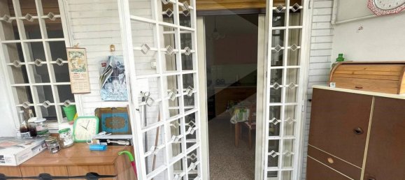 3 bedrooms Apartment in Bari, Italy No. 33829 12