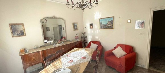 3 bedrooms Apartment in Bari, Italy No. 33829 8